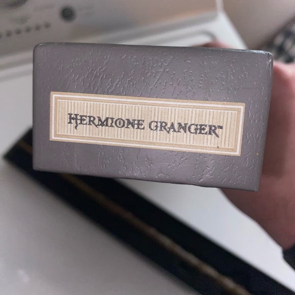 NEW -OFFICIAL Universal Studios Collectors Item Hermione Granger wand w/ box - Picture 7 of 15